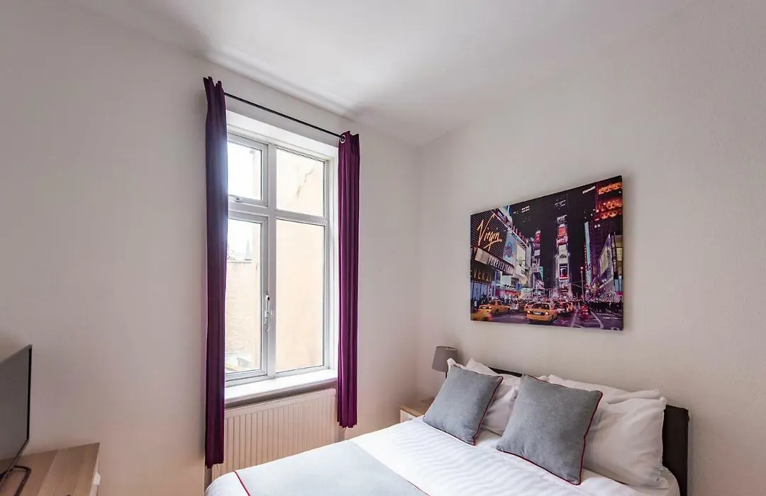Camden Bnb Hotel-1